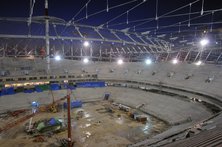 Budowa Stadionu Narodowego w Warszawie nocą - 14.02.2011