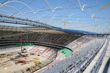 Montaż dachu zamykanego na budowie Stadionu Narodowego w Warszawie - 13.06.2011